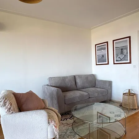 3bd With Sea View, Parking, Pool, And Close To Beaches Apartment *