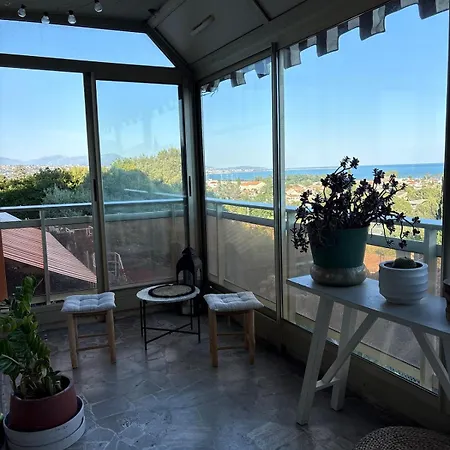 3bd With Sea View, Parking, Pool, And Close To Beaches